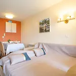 Le Village - E1 121 By Interhome דירה Saint-Raphaël