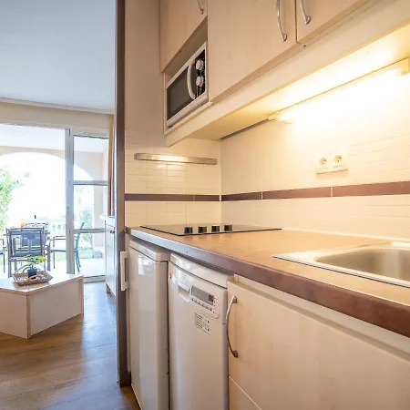 Le Village - E1 121 By Interhome Saint-Raphaël