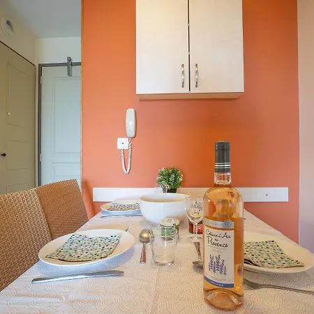 Apartmán Le Village - E1 121 By Interhome *