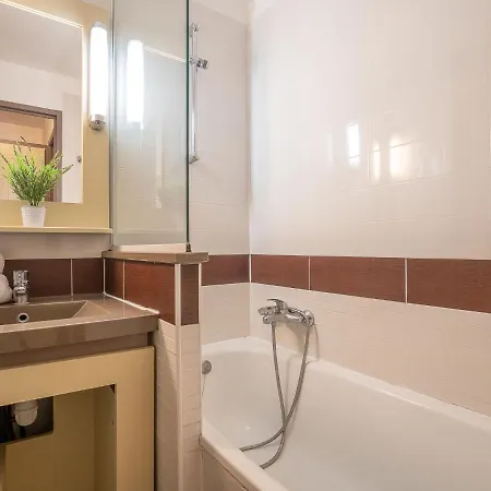 Apartmán Le Village - E1 121 By Interhome Saint-Raphaël