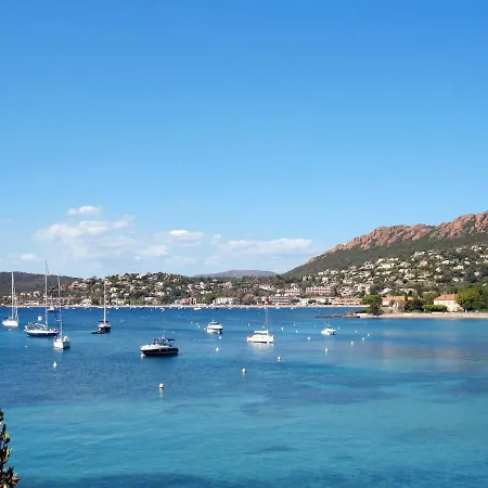 Lägenhet Le Village - E1 121 By Interhome Saint-Raphaël