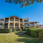 Le Village - E1 121 By Interhome