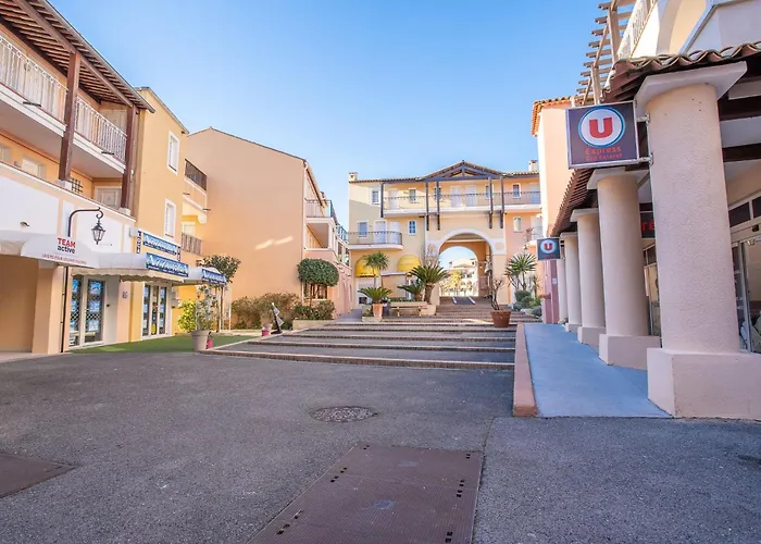 Le Village - E1 121 By Interhome Saint-Raphaël